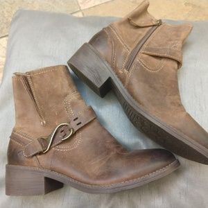 NEW $130 SPERRY size 6 womens leather boots